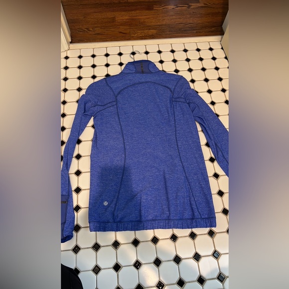 Lululemon Pace Pusher 1/2 Zip, 8 💙 - Picture 6 of 8